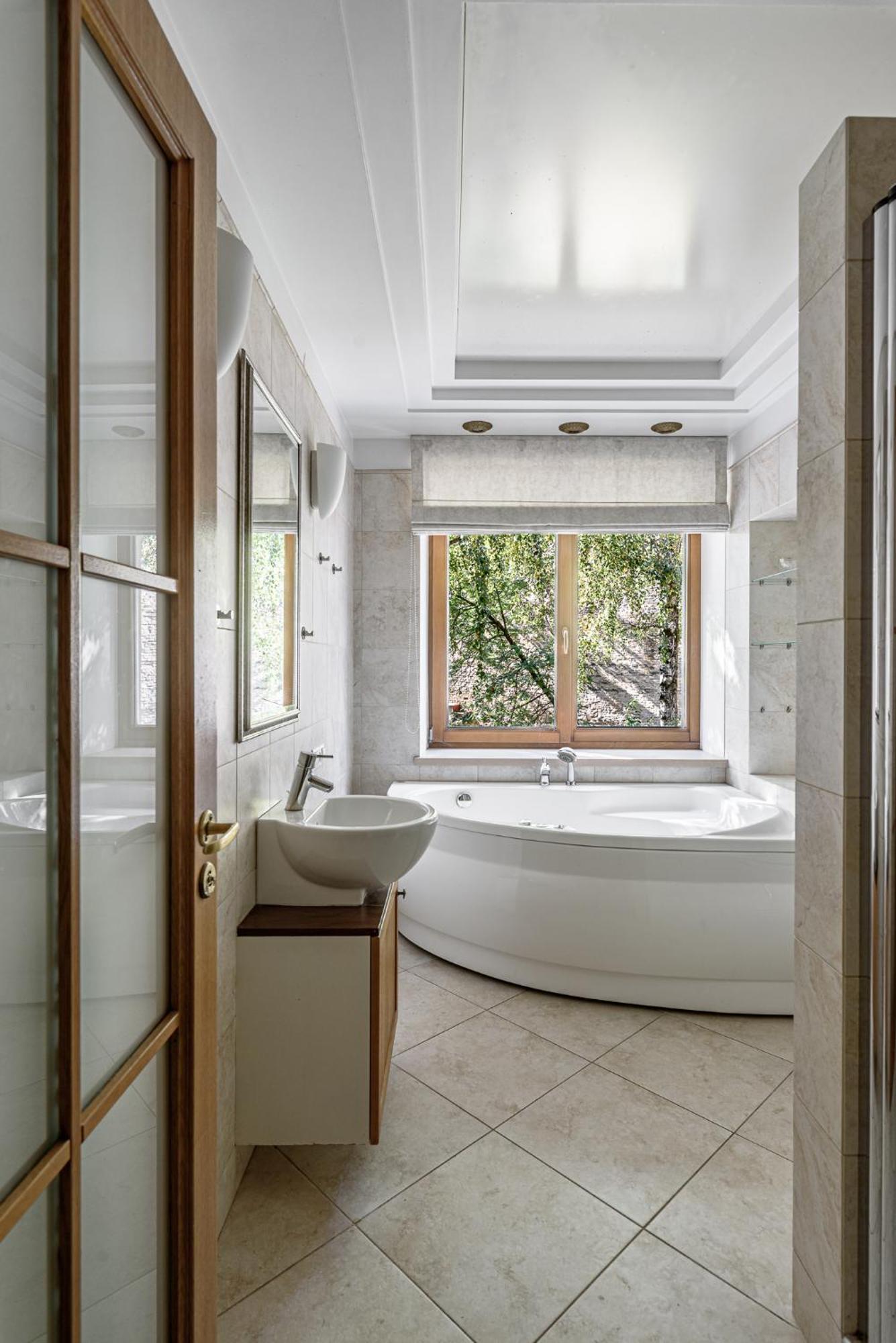 Jacuzzi Apartments X Free Parking X Self Check-In 24X7 By H&H Vilna Exterior foto